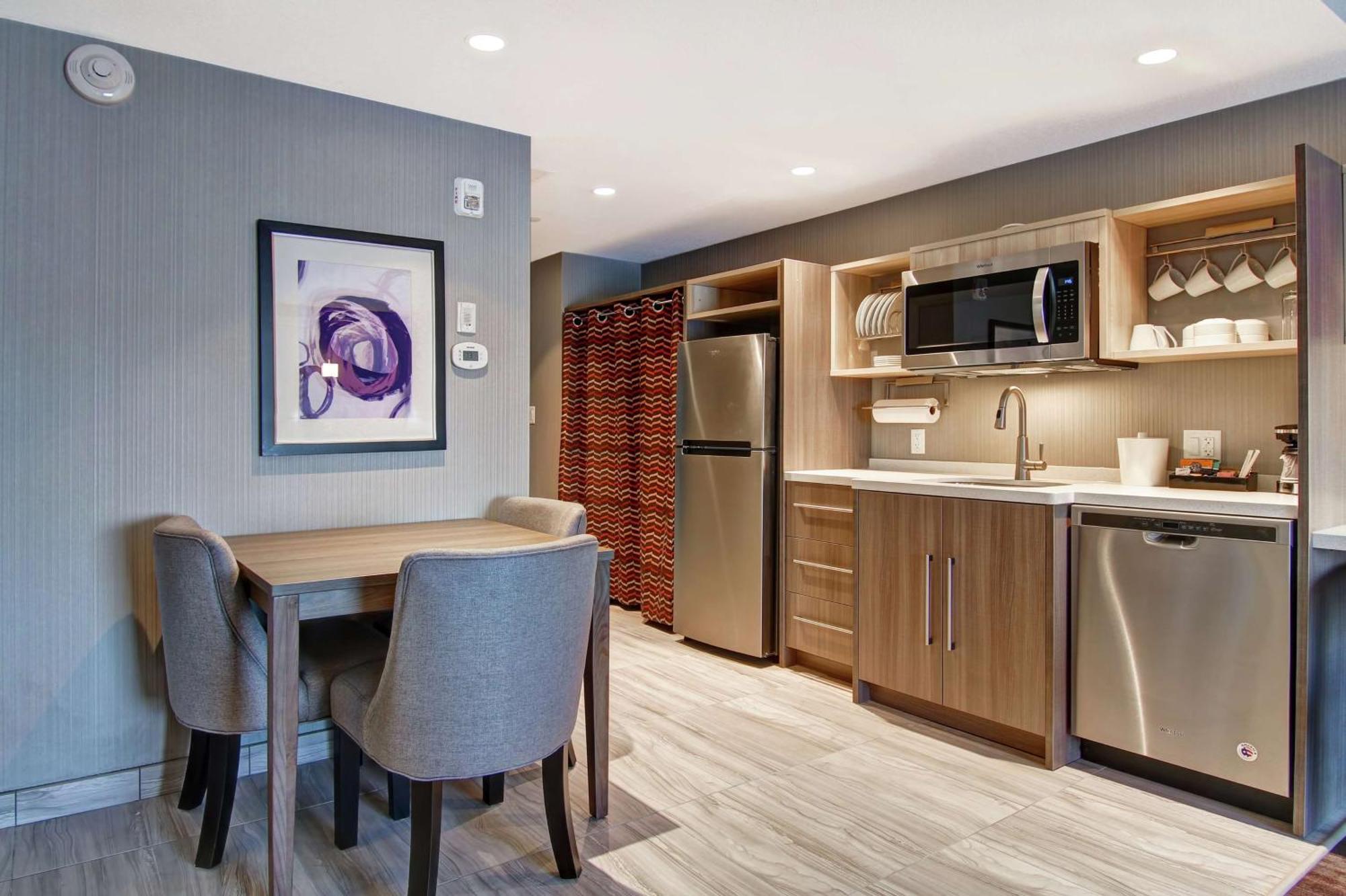 Home2 Suites By Hilton Edmonton South Buitenkant foto