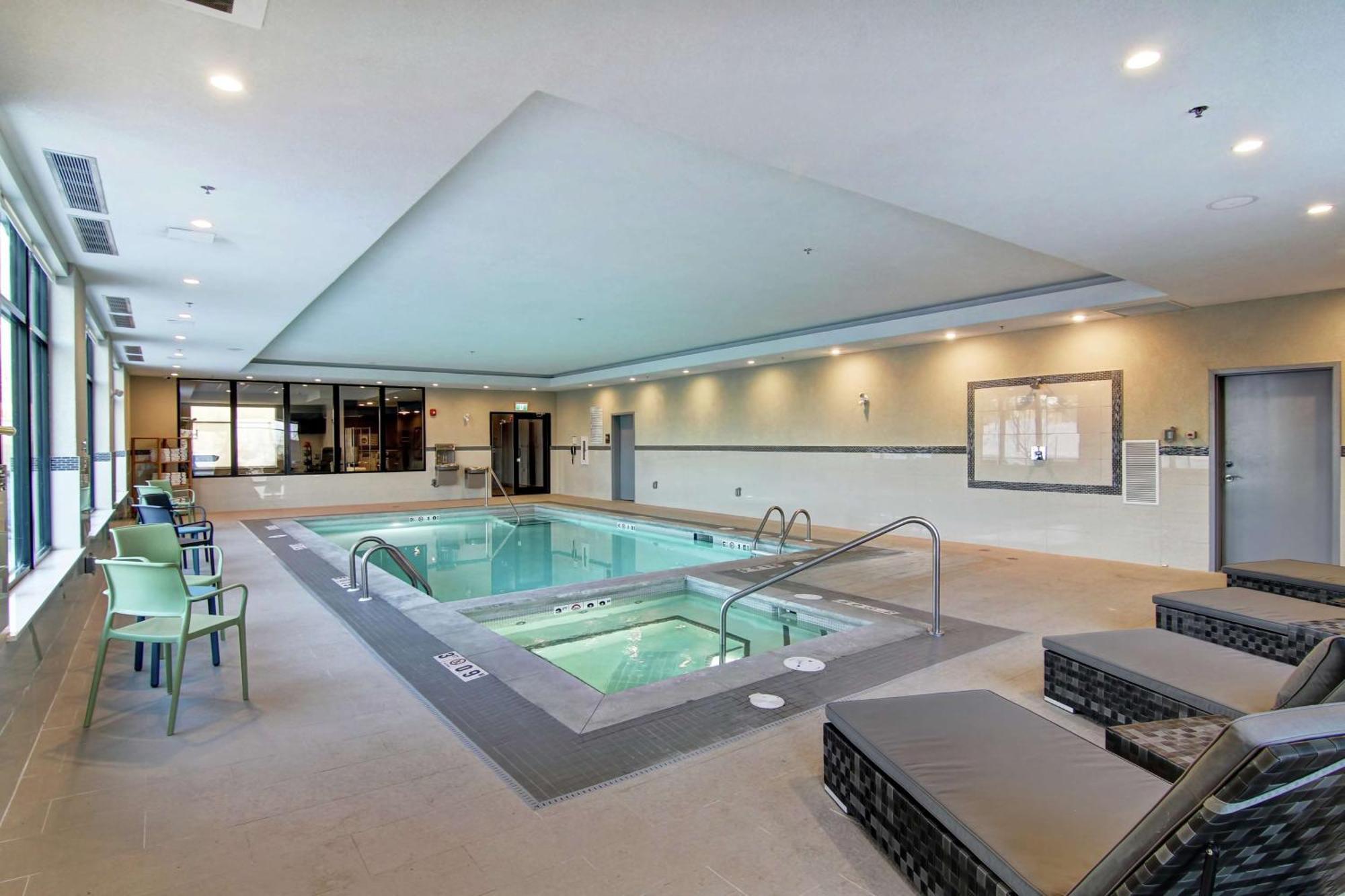 Home2 Suites By Hilton Edmonton South Buitenkant foto