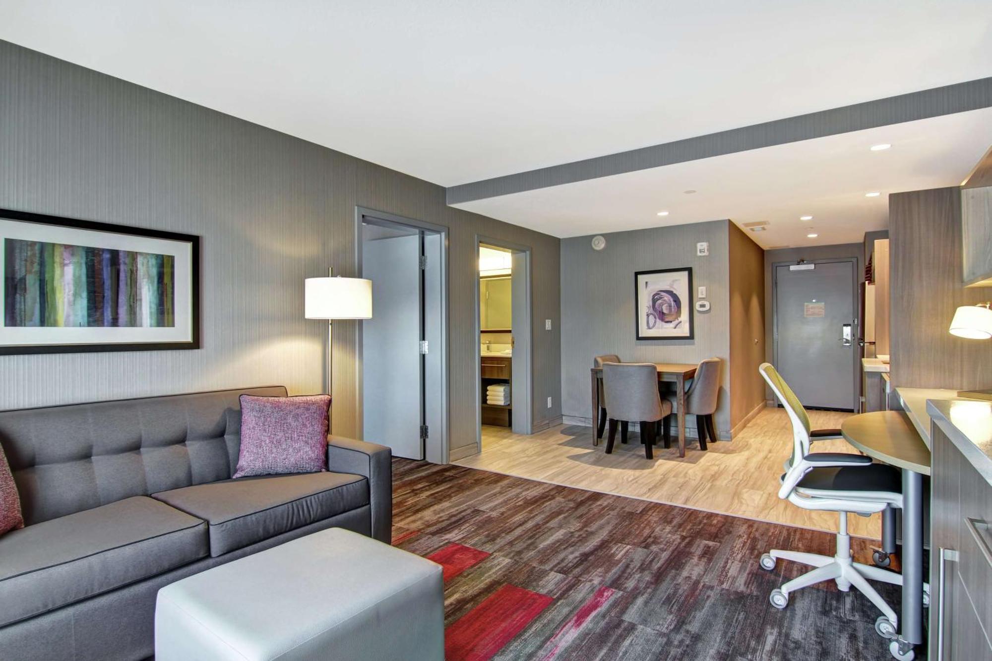 Home2 Suites By Hilton Edmonton South Buitenkant foto