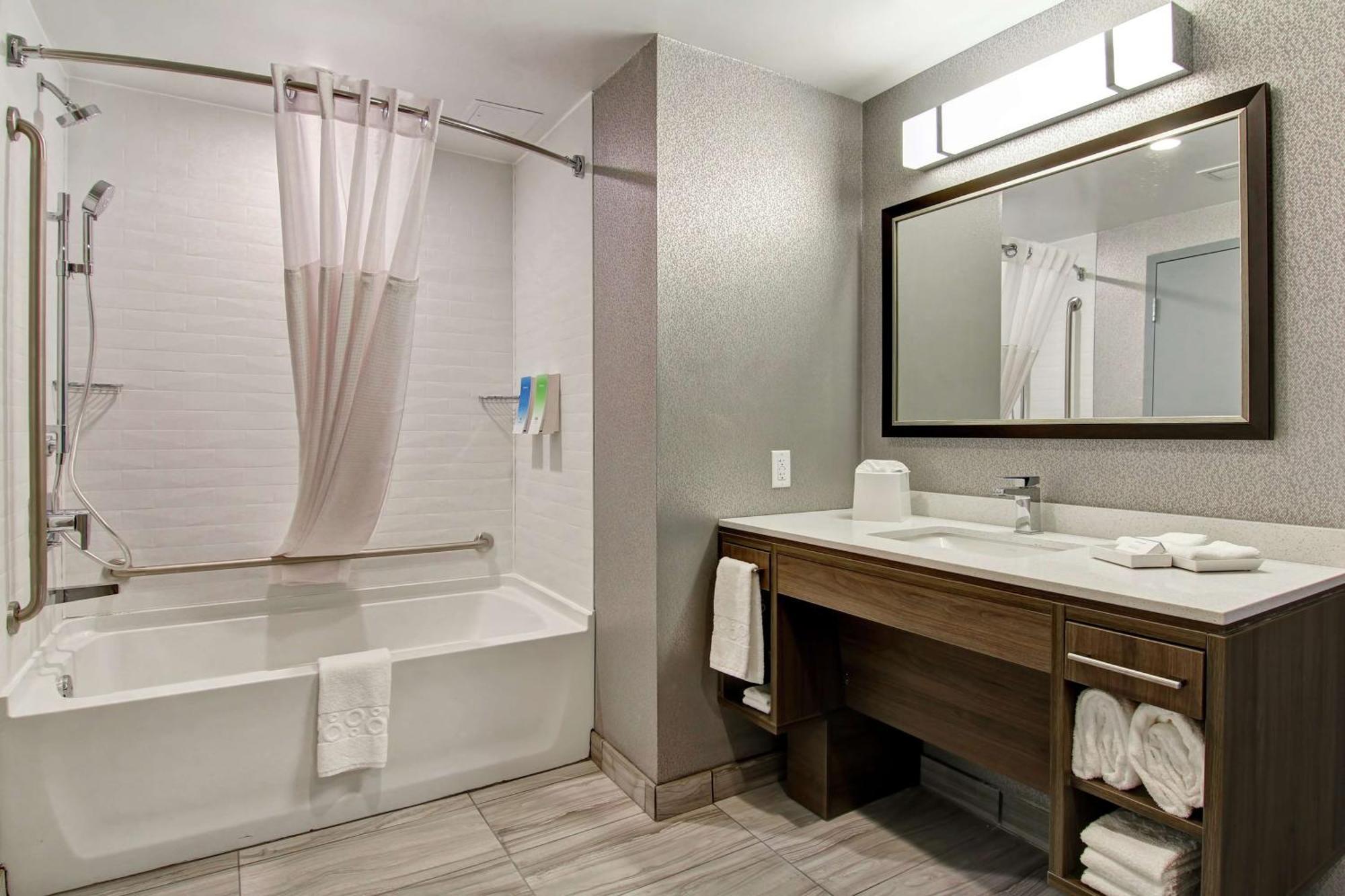 Home2 Suites By Hilton Edmonton South Buitenkant foto